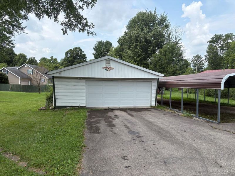 7031 Brantford Road, Butler Twp, OH 45414 Photo 6
