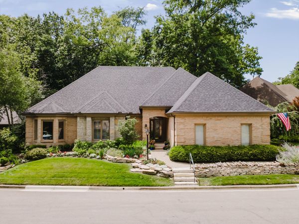 4245 Westleton Court , Columbus, OH 43221