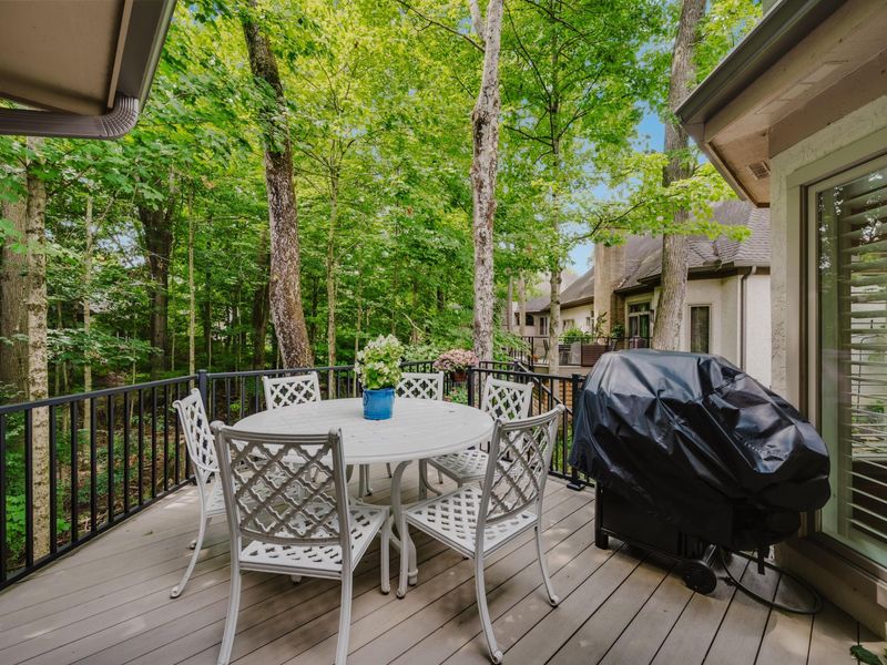 4245 Westleton Court , Columbus, OH 43221 Photo 3