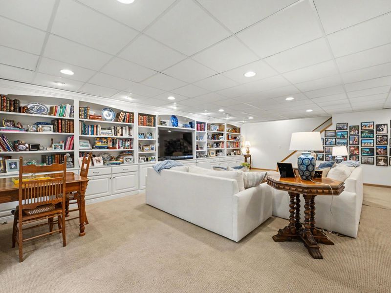 4245 Westleton Court , Columbus, OH 43221 Photo 45