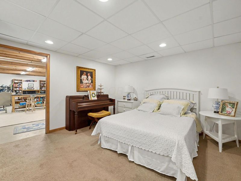 4245 Westleton Court , Columbus, OH 43221 Photo 47