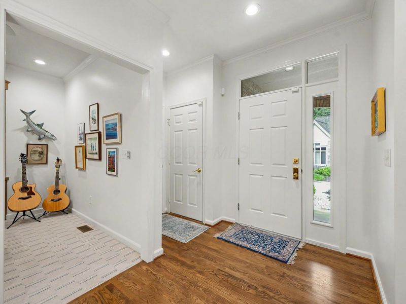 4245 Westleton Court , Columbus, OH 43221 Photo 6