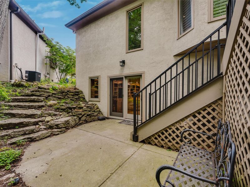 4245 Westleton Court , Columbus, OH 43221 Photo 62