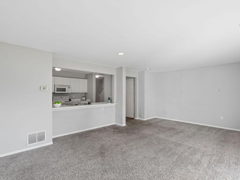 6045 Georges Park Drive , Unit 3A, Canal Winchester, OH 43110 Photo 4