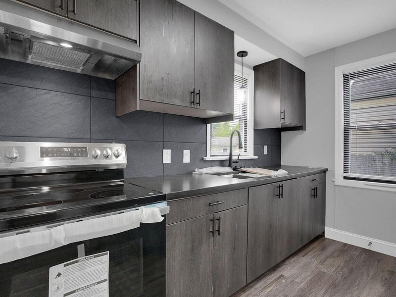 1683 Lexington Avenue , Columbus, OH 43211 Photo 13