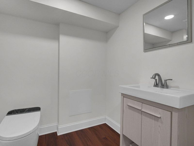 1683 Lexington Avenue , Columbus, OH 43211 Photo 24