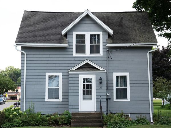 619 E Wells Street, Durand, WI 54736