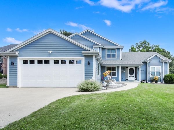 W204S8194 Pasadena DRIVE, Muskego, WI 53150