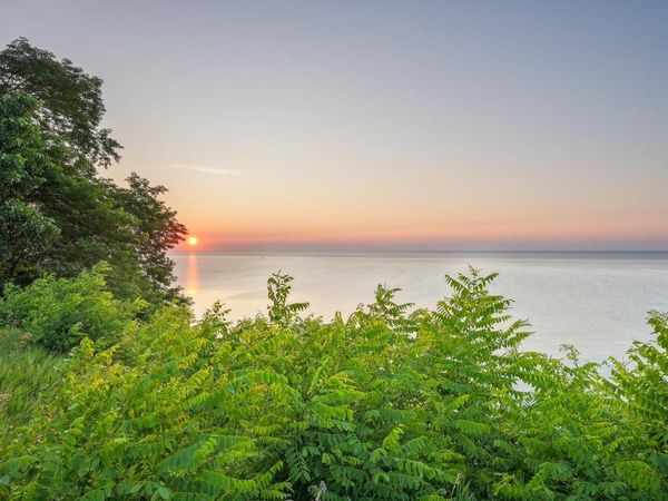 580 Lake Shore ROAD, Grafton, WI 53024