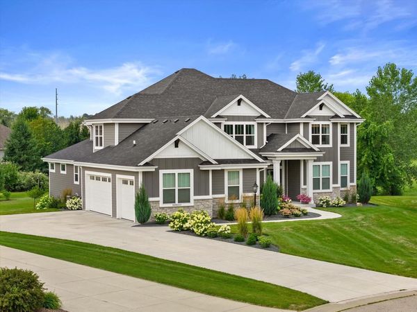 N42W22777 London COURT, Pewaukee, WI 53072