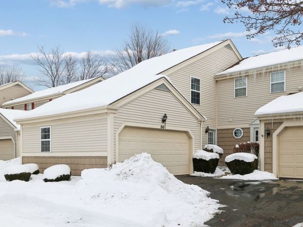 861 VILLAGE Circle , Unit 861, Marengo, IL 60152