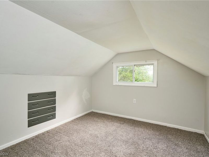 3261 Dewalt Drive , Akron, OH 44312 Photo 10