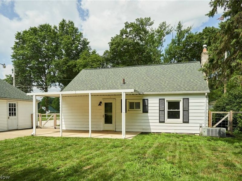 3261 Dewalt Drive , Akron, OH 44312 Photo 17
