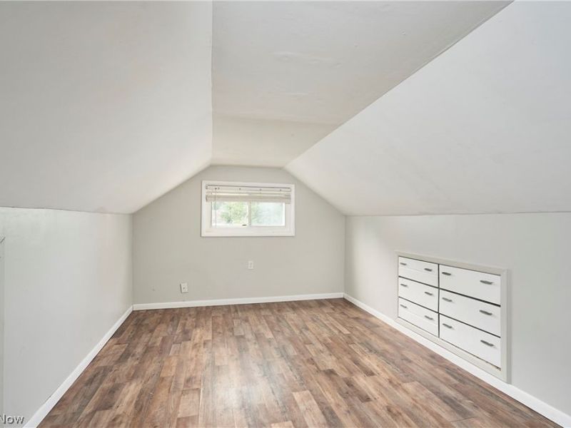 3261 Dewalt Drive , Akron, OH 44312 Photo 9