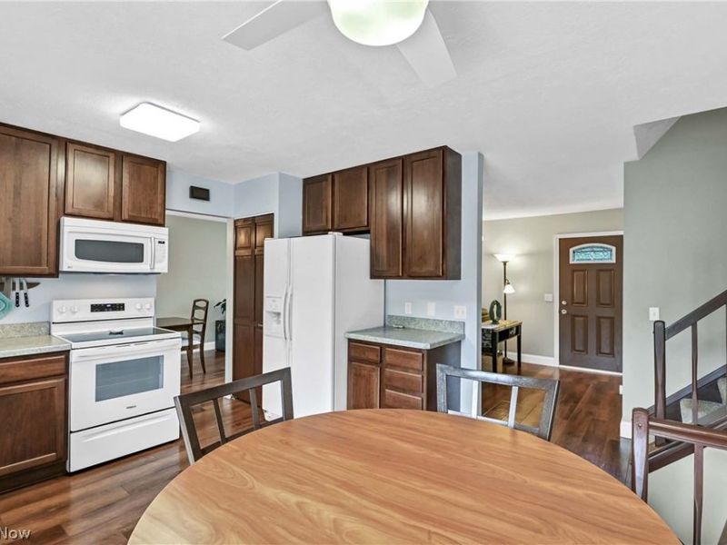 8123 Stuart Court, North Royalton, OH 44133 Photo 14