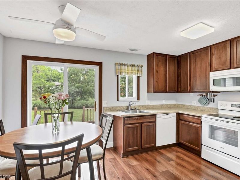 8123 Stuart Court, North Royalton, OH 44133 Photo 18
