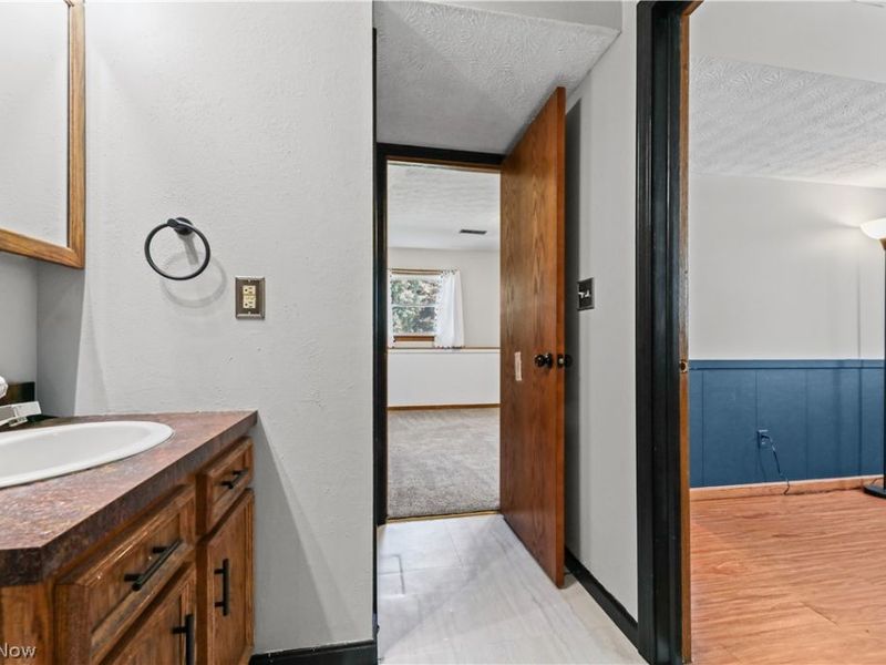1524 Hightower Drive , Uniontown, OH 44685 Photo 19