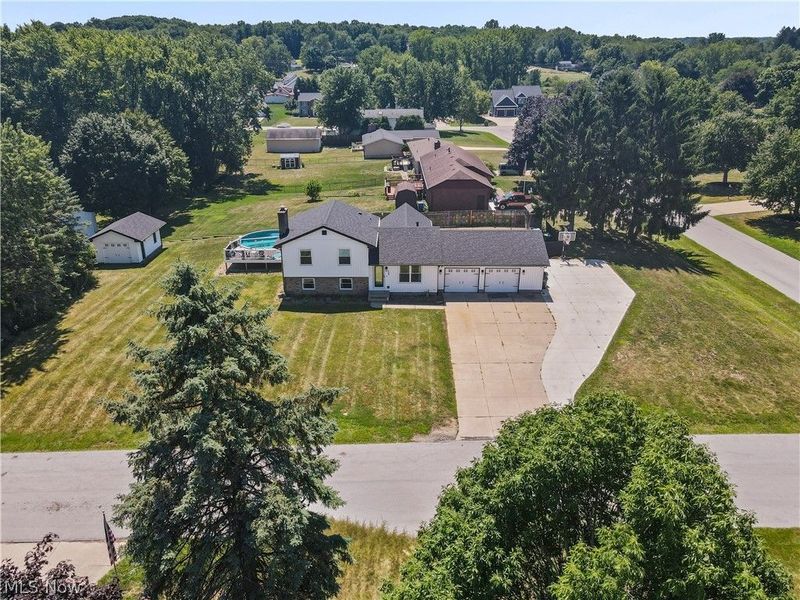 1524 Hightower Drive , Uniontown, OH 44685 Photo 4