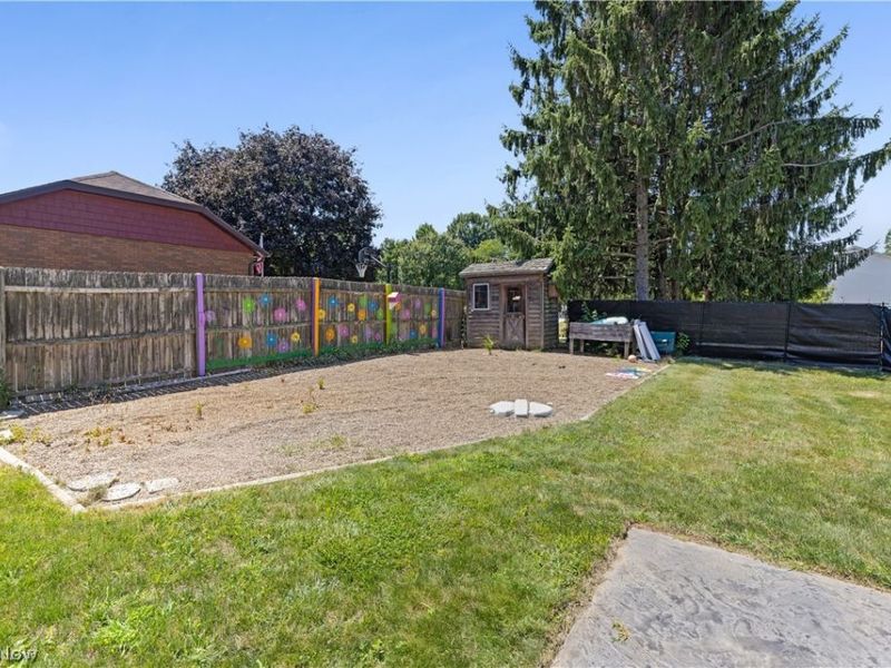 1524 Hightower Drive , Uniontown, OH 44685 Photo 45