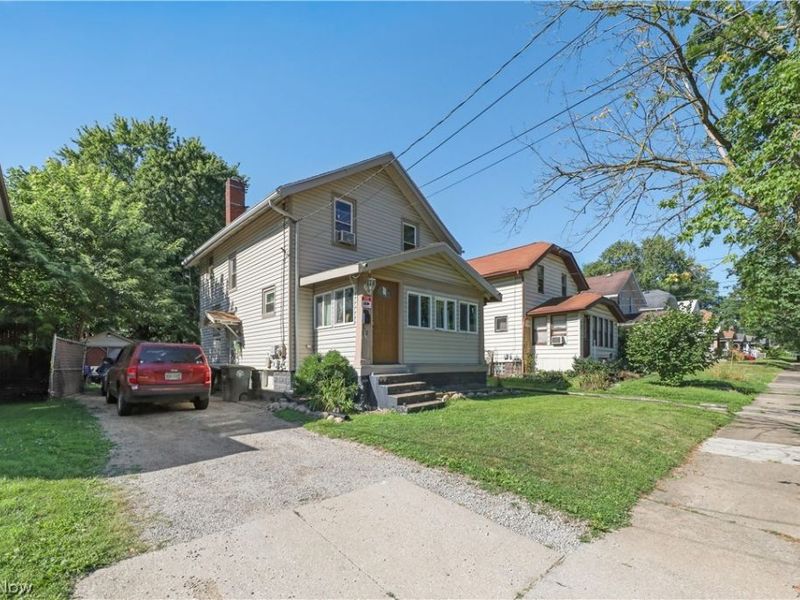 912 Hunt Street , Akron, OH 44306 Photo 3