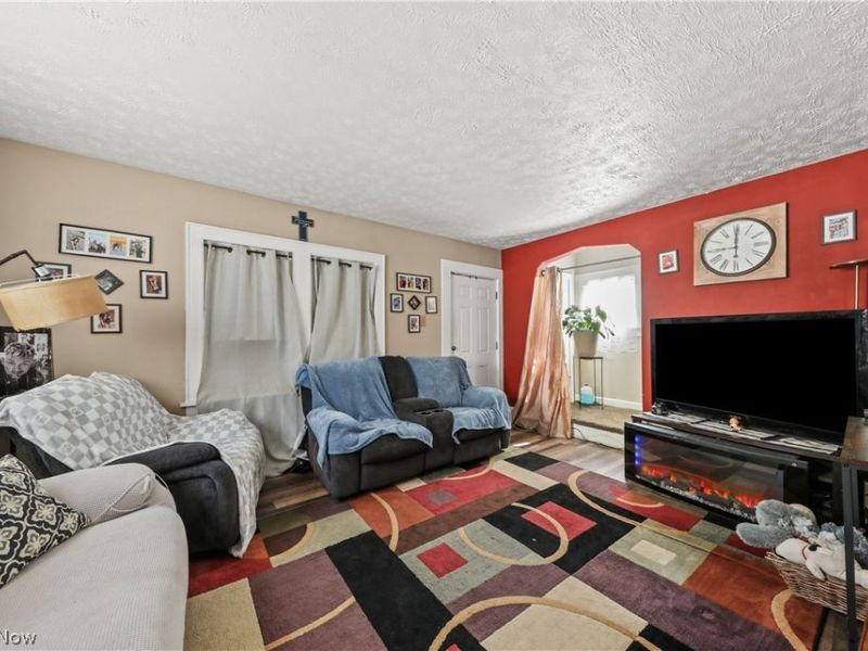 912 Hunt Street , Akron, OH 44306 Photo 7