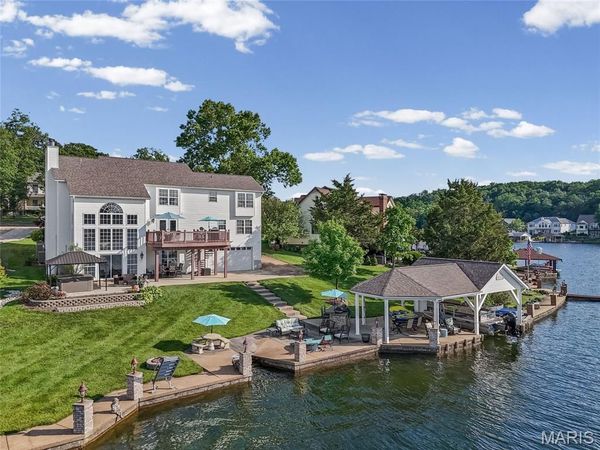 9609 E Vista Drive, Hillsboro, MO 63050
