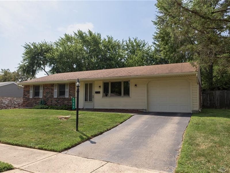 4900 Seville Drive, Englewood, OH 45322 Photo 2