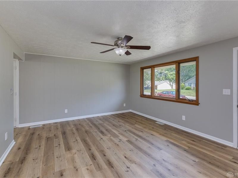 4900 Seville Drive, Englewood, OH 45322 Photo 5