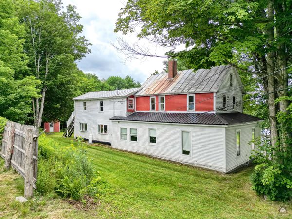 15 Railroad Street , Wilton, ME 04294