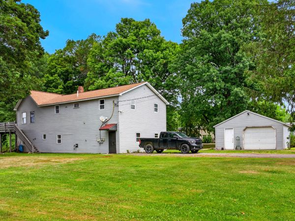 32 Maple Street , Vassalboro, ME 04989