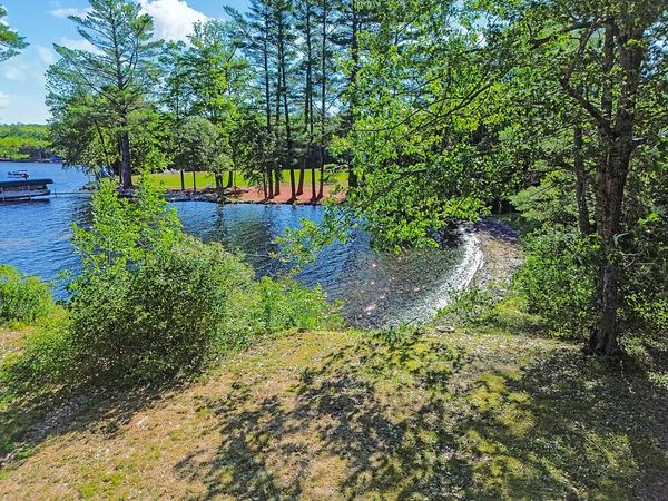 41 Milkweed Lane , Sidney, ME 04330