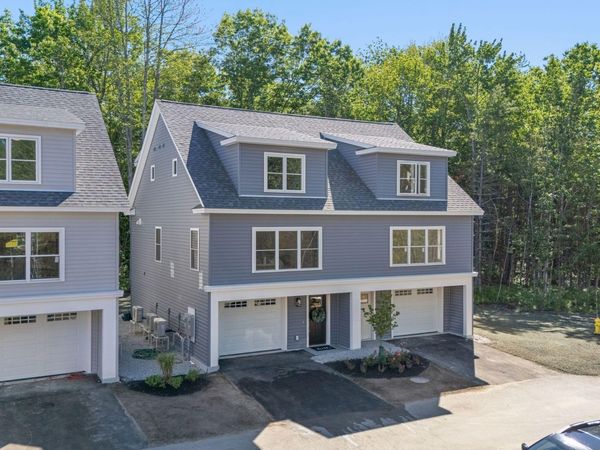 10 Creekside Court, Unit 10, Kennebunk, ME 04043