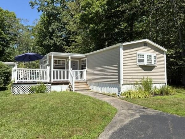 8 Sandalwood Circle , Kittery, ME 03904