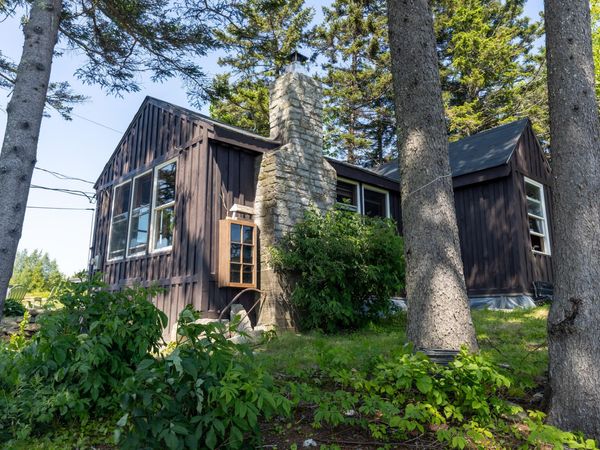 533 Mt Ephraim Road , Searsport, ME 04974