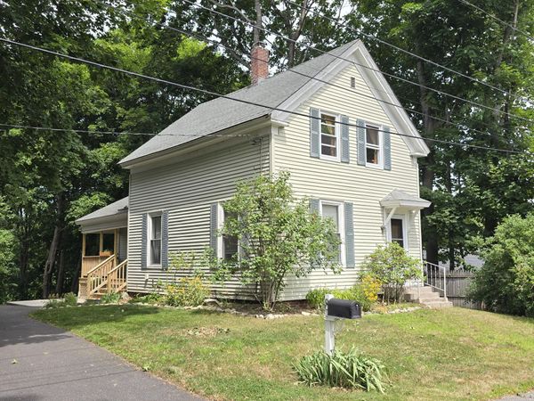 8 Enterprise Street , Lisbon, ME 04252