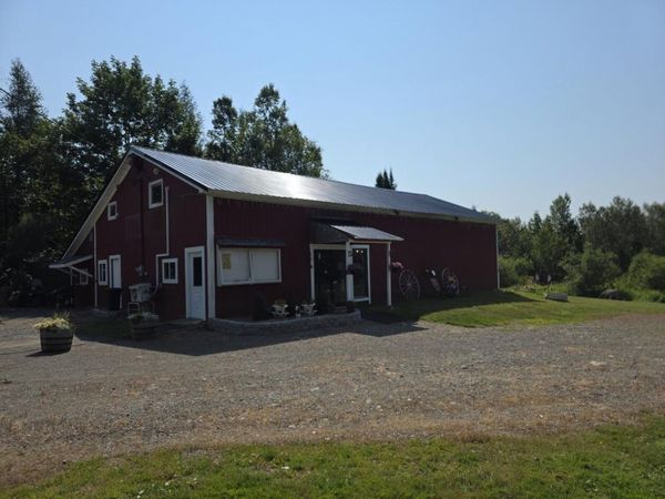 593 US-1 , Weston, ME 04424