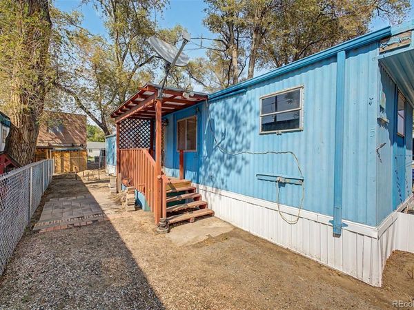 2626 Lake Avenue, Pueblo, CO 81004