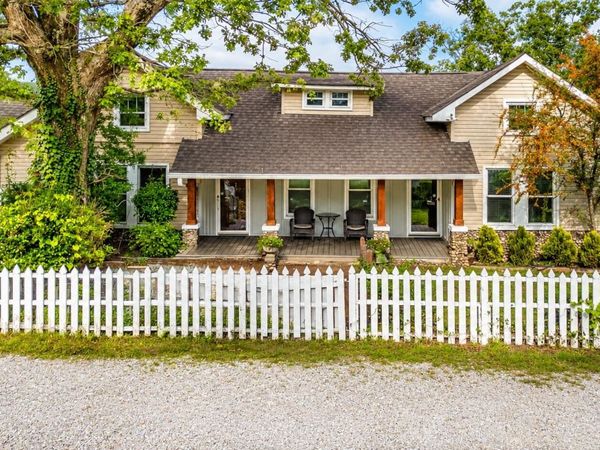 549 S Crest Road , Chattanooga, TN 37404