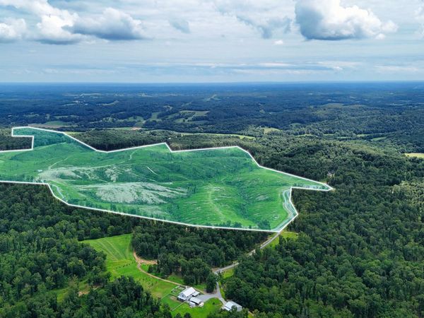 1 Bell Hollow Rd , Vanleer, TN 37181