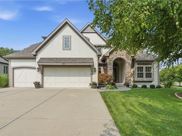 11637 W 154th Street, Overland Park, KS 66221