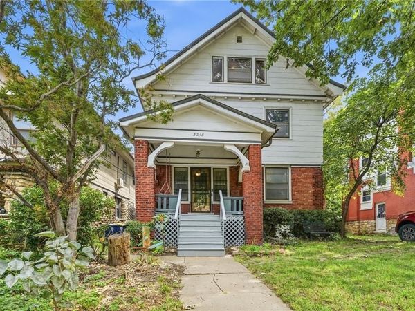 3215 Central Street, Kansas City, MO 64111