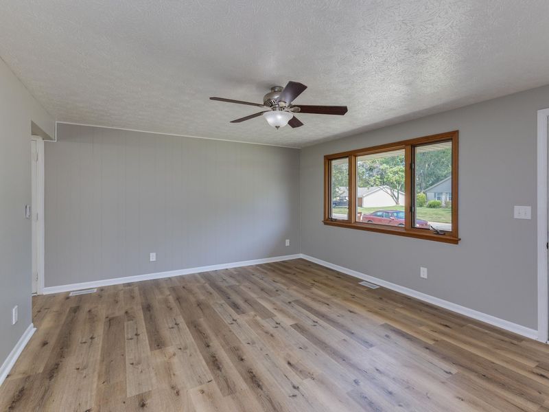 4900 Seville Drive, Englewood, OH 45322 Photo 5