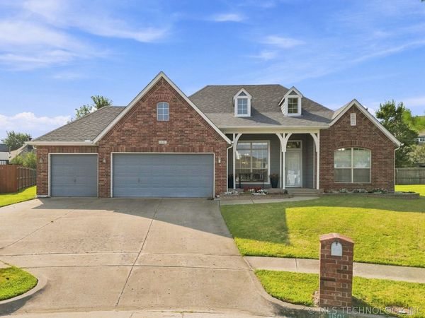 1601 W Waco Street , Broken Arrow, OK 74011