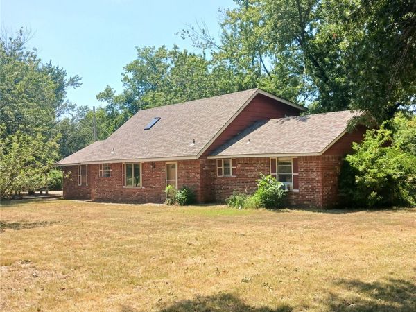 755 Winter Lane, Claremore, OK 74017