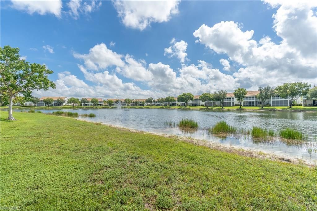600 Saratoga Cir, Unit D--104, Naples, FL 34104 Photo