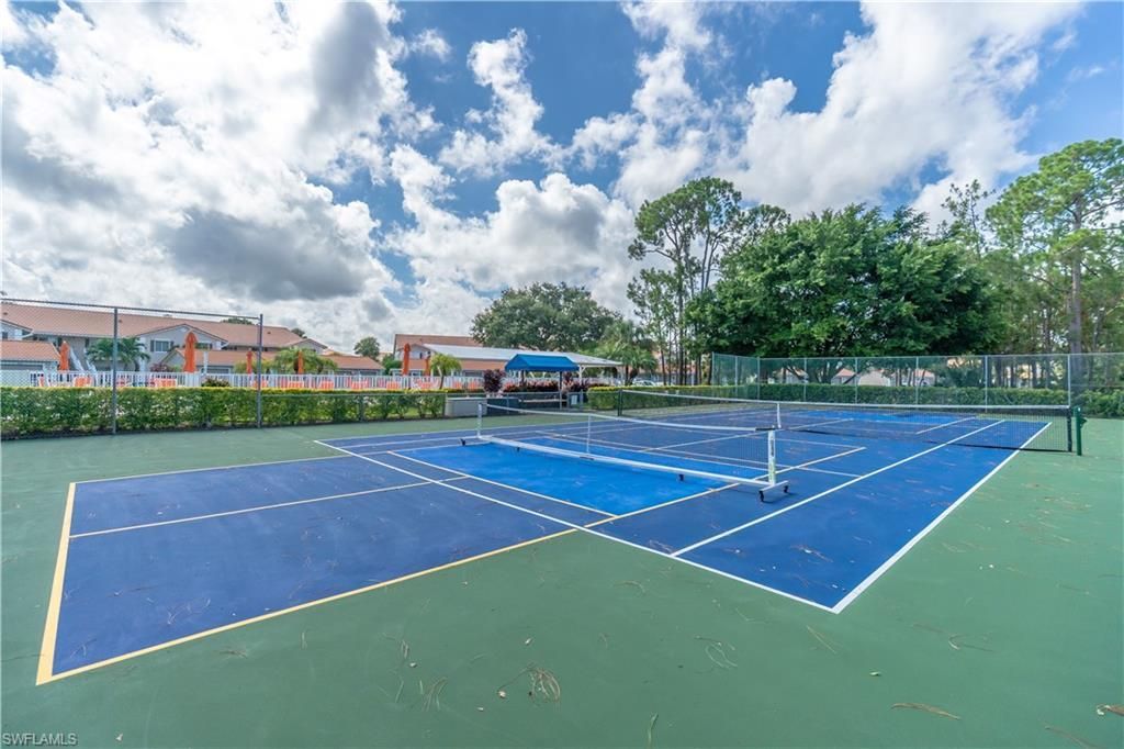 600 Saratoga Cir, Unit D--104, Naples, FL 34104 Photo