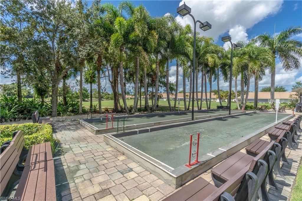 600 Saratoga Cir, Unit D--104, Naples, FL 34104 Photo