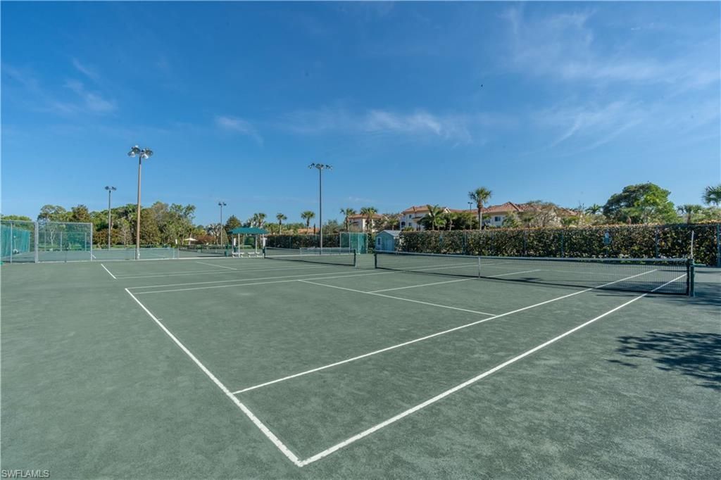 600 Saratoga Cir, Unit D--104, Naples, FL 34104 Photo
