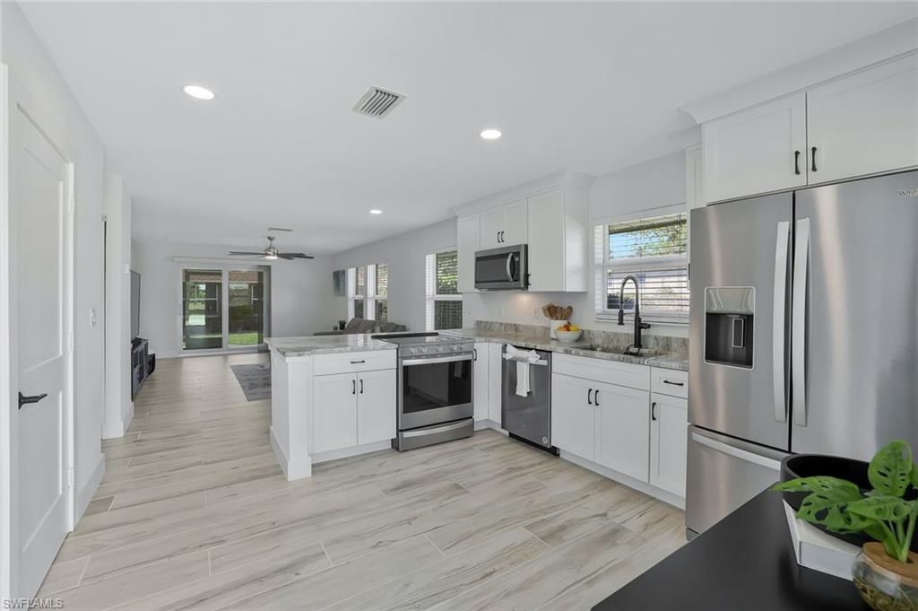 2710 Arbutus St, Unit B1, Naples, FL 34112 Photo