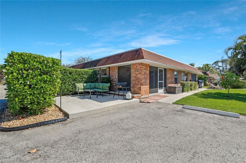 2710 Arbutus St, Unit B1, Naples, FL 34112 Photo